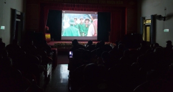 Trung tâm Văn hoá - Điện ảnh tỉnh Hà Tĩnh tổ chức chiếu phim truyền thống Kỷ niệm 77 năm Ngày Thương binh Liệt sĩ.